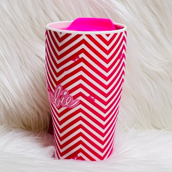 Barbie Travel Mug - Picture 2 of 3